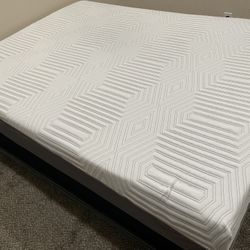 Queen Size Foam Mattress And Box Spring