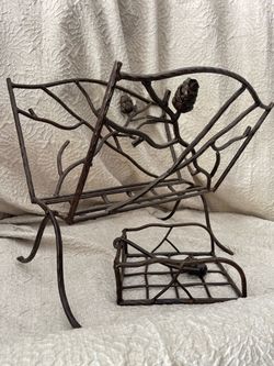 Wrought Iron Pinecone Magazine Rack Set