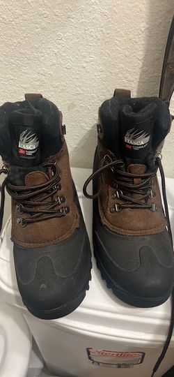 Snow Boots Size 7Y $28