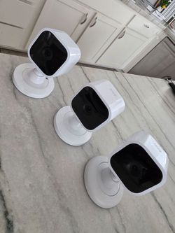 Blink mini cams