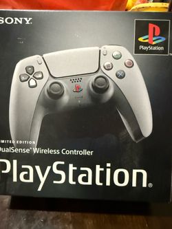 Limited Edition PS5 20th anniversary duelsense controller