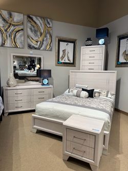 4PC Queen Bedroom Set
