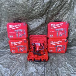 Milwaukee 1-1/8” SDS Plus Rotary Hammer Kit Model 5268-21