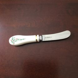 Lenox Butter Knife From holiday Dimensions Collection 