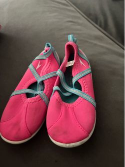 Kid water shoes