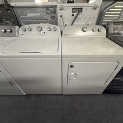 Whirlpool Washer And Dryer Set “27 ( Lavadora Y Secadora )