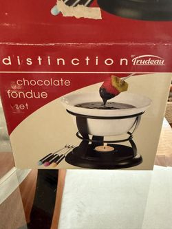 Chocolate fondue set- open box never used 