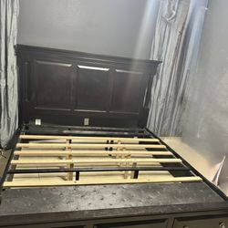 Ashley Porter King Storage Bed 2012