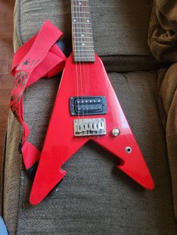 First act mini flying v electric guitar