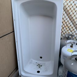 Bathroom Restroom White bath tub shower