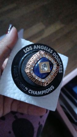 Tommy lasorda 1988 replica ring