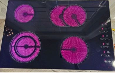 Cooktop tested clean glass