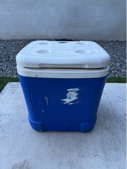 Igloo ice chest
