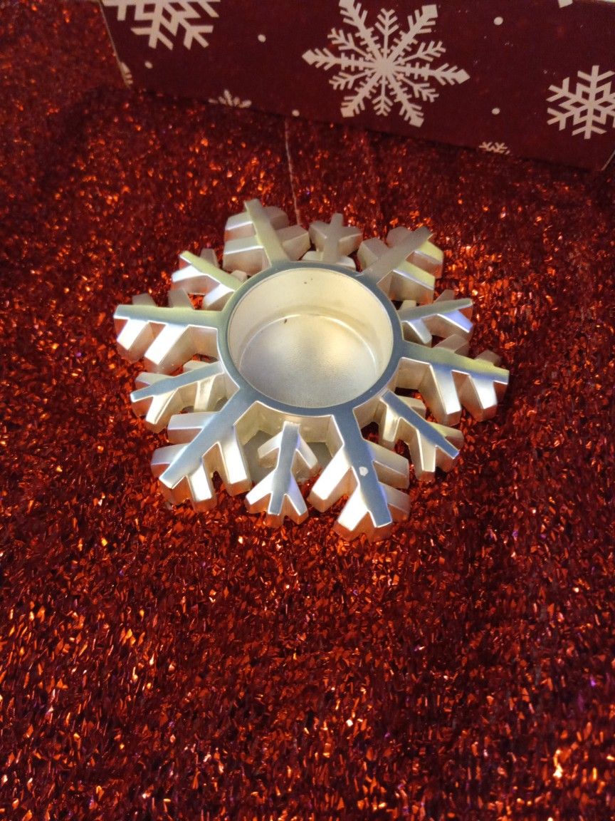 Silver Metal Snowflake Candle Holders