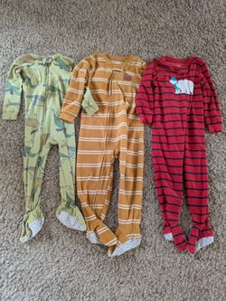 3 2t Carter's footed sleeper pajamas