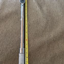 SNAP ON 19” 1/2 Drive Torque Wrench