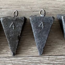 Lot of 4 Fishing Sinkers 4 oz Triangle Bank Weights Lead Sinkers