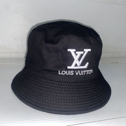 Louis Vuitton Reversible Bucket Hat (Black and White)