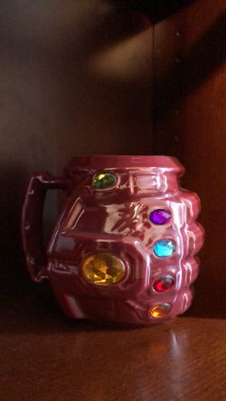 2018 Disney / Marvel Infinity Gauntlet Thanos Mug