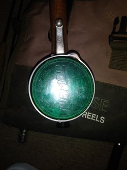 Vintage Automatic Fly Reel