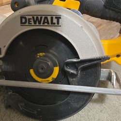 20 V Skill Saw DEWALT 