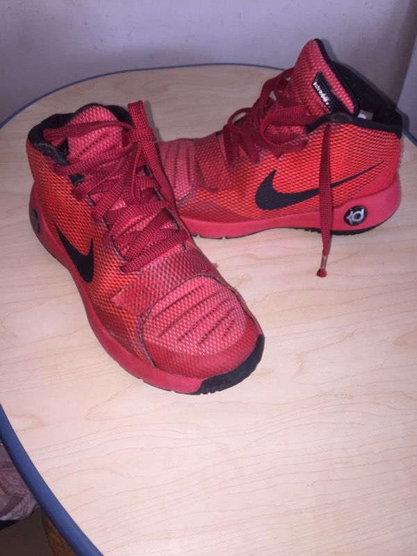 Nike Red KD TREY 5 III SNEAKERS size 4.5Y