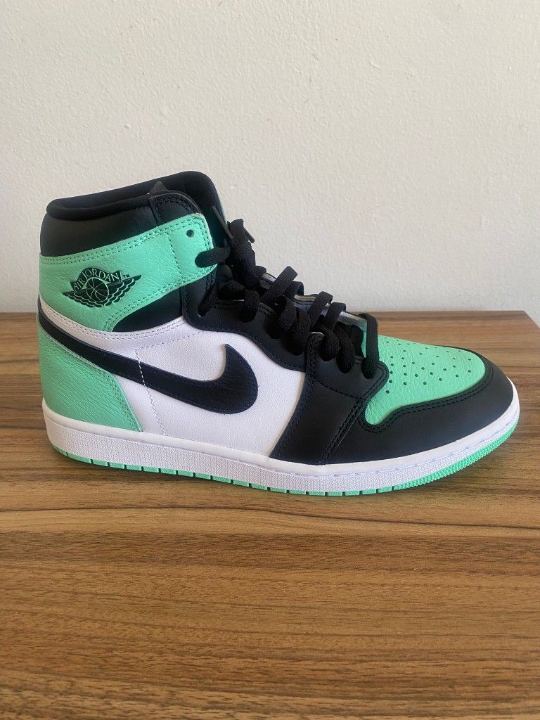 Jordan 1 High Green Glow