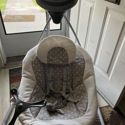 Graco Simple Sway Swing