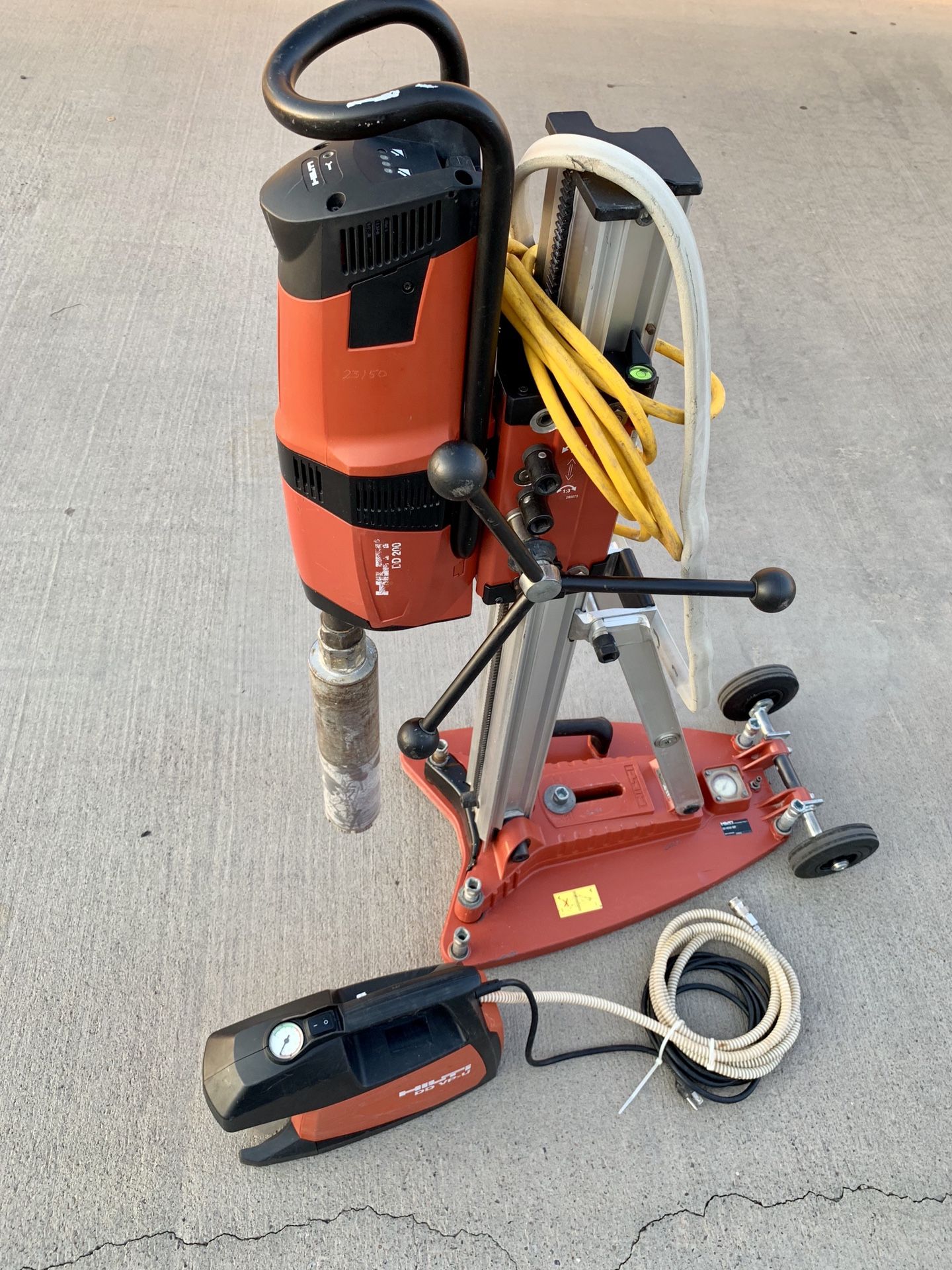 Hilti DD200 core drill
