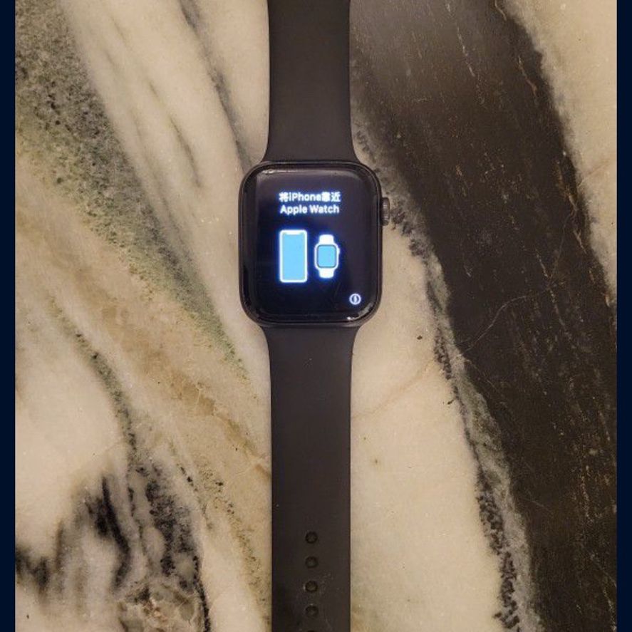 Apple Watch (Gen 2) SE 44mm