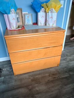 Dresser
