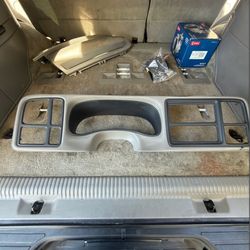 2002 GMC Yukon Dash Bezel Tan OEM (Clean / All Clips Intact)