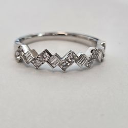 High Quality 14k White Gold, VVS Quality Size 7 1/4