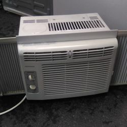 Frigidaire Window AC Air Conditioner