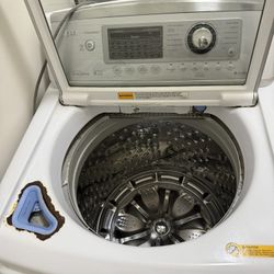 LG Washing Machine And Dryer 