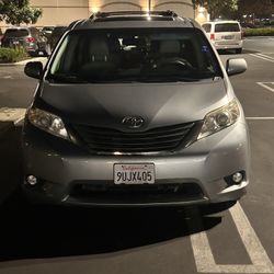 2011 Toyota Sienna Limited AWD