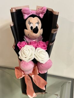 Minnie Bouquet