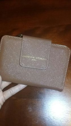 Adrienne Vittadini wallet