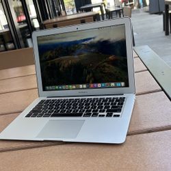 Apple MacBook Air 13” i5/4GB/256GB SSD $180 