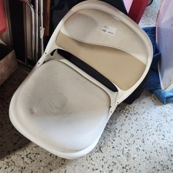 la6606-112 Folding Seat