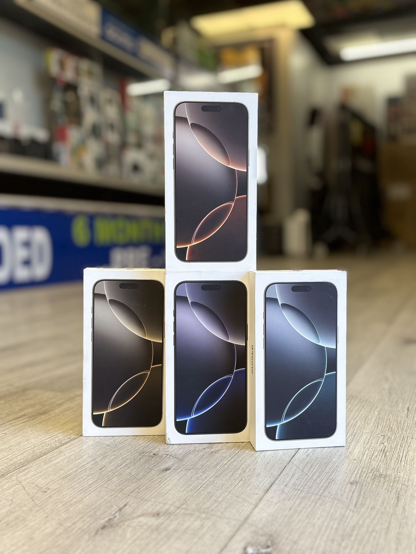iPhone 16 Pro & 16 Pro Max Available (Unlocked) (Take It Home In Payment/ llévatelo a casa en pagos)