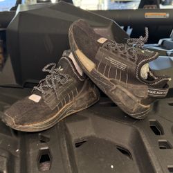 Size 4  Adidas NMD_R1 V2