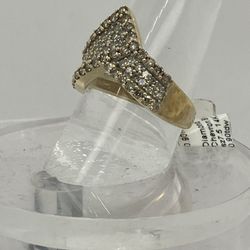 Sparkling 14K Yellow Gold Diamond Chevron Band 0.90c