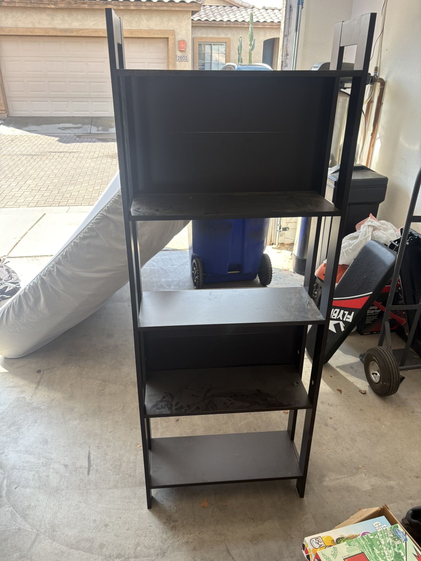 Shelf