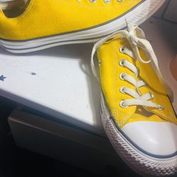 yellow Converse 