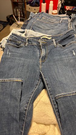 Levi's Medium Wash Denim Jeans