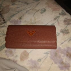 Prada Wallet   (We Can Slightly Negotiate)