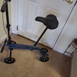 Kneerover  Seated Scooter