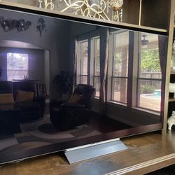 OLED TV LG 65’ 12 Months Old In Perfect Condition.