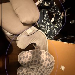 Nursing Pillow, Pregnancy Pillow